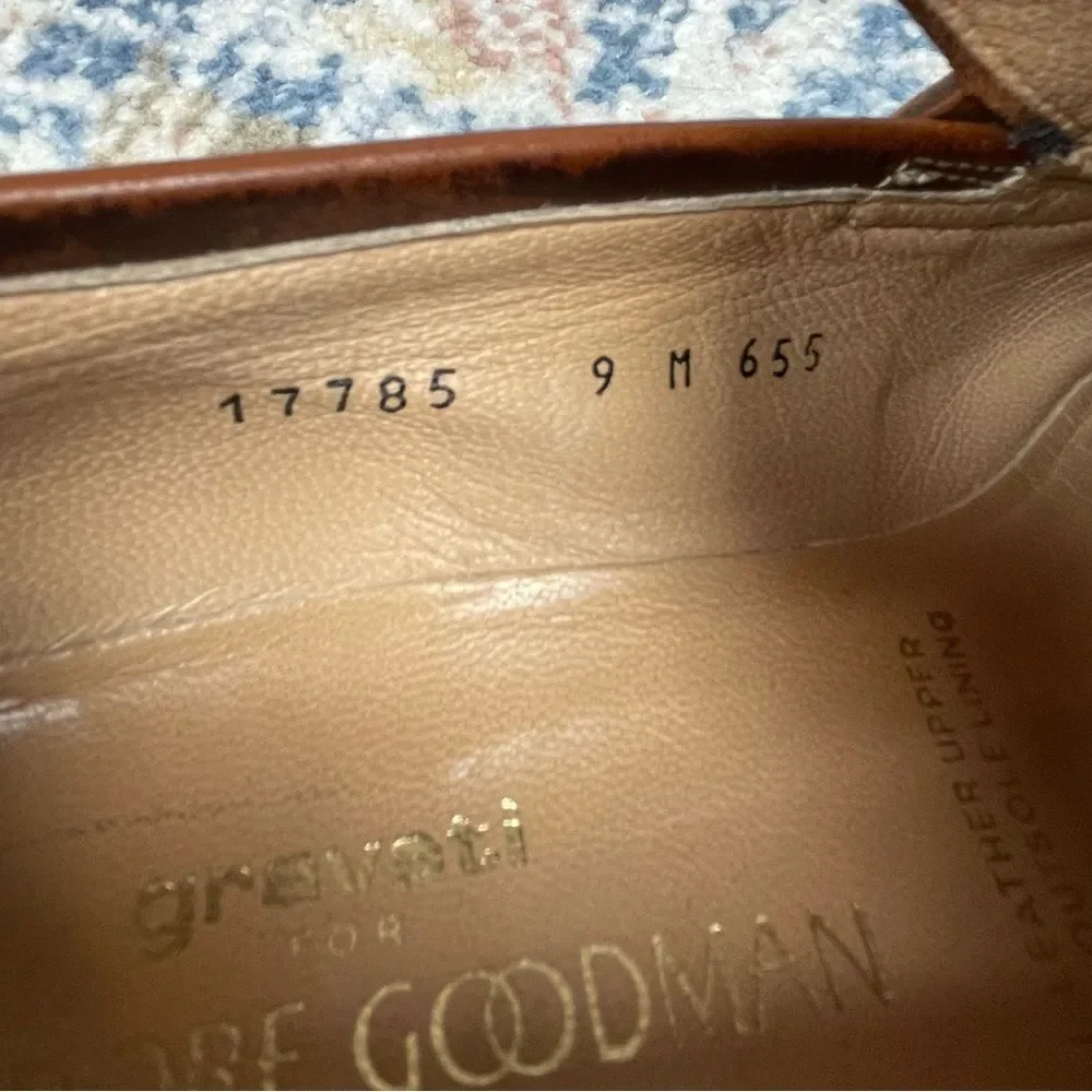 GRAVATI for Bergdorf Goodman Elegant Brown Leather Slip-On Loafers